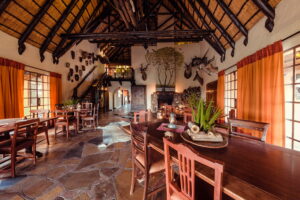 Dovolená na koni: Kambaku Safari Lodge