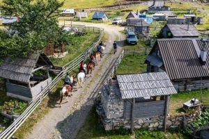 Dovolená na koni: Via Dinarica Trail